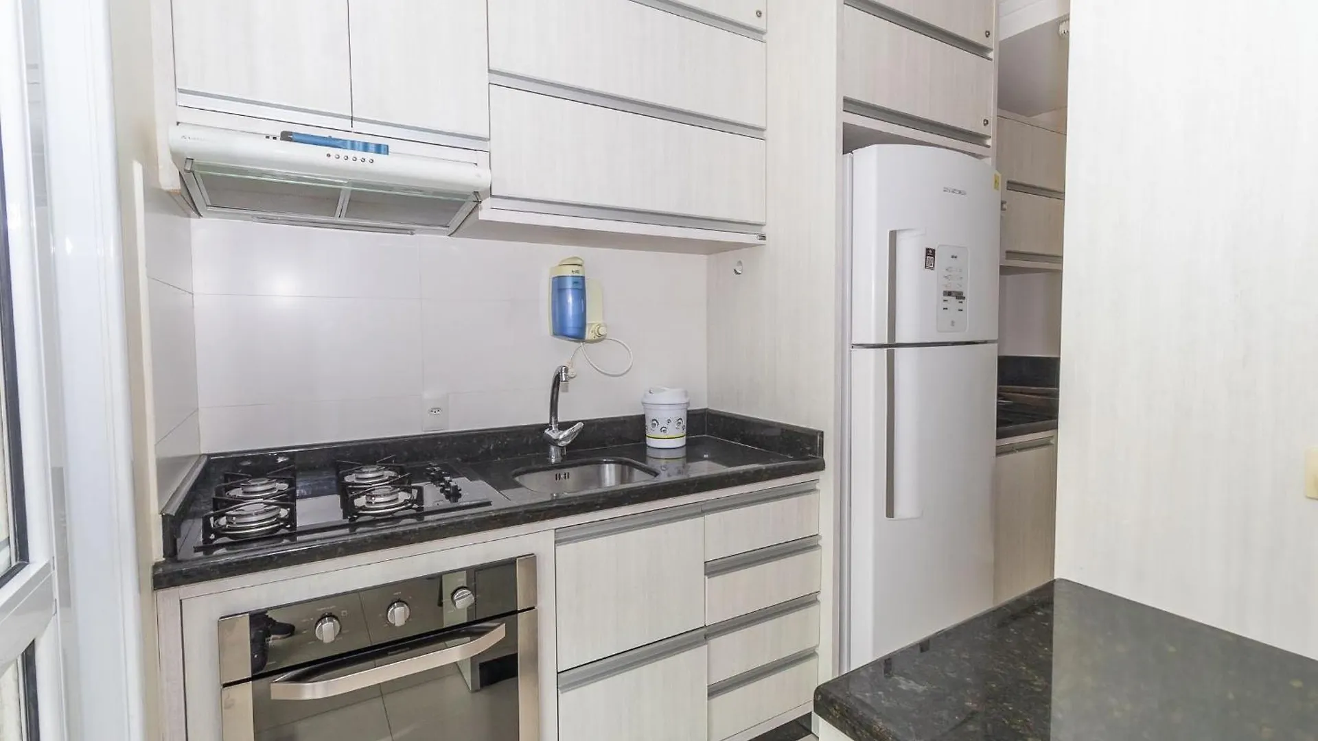 בומבינאס 173 - Apartamento 02 Dormitorios Na Praia De Bombas Para 6 Pessoas ברזיל